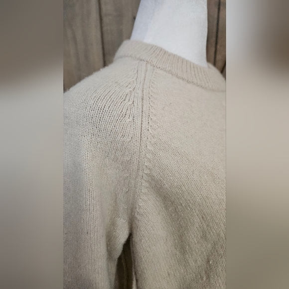 MADEWELL (Re)sourced Cashmere Crewneck Sweater In Heathered Beige. XS - Picture 10 of 15